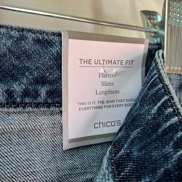 NWT Chicos Platinum Embellished Jeans - Picture 5 of 10